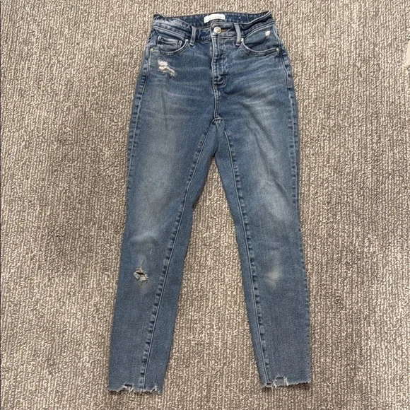 LOFT Curvy High Waist Skinny Ankle Jeans with Vintage Appeal - Picture 1 of 3
